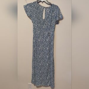 Sienna Sky Blue Floral Maxi Dress Size Medium